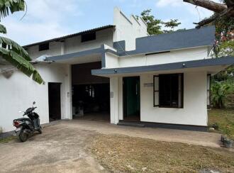 Commercial Building for Sale in Alleppey, Mavelikara, Kollakadavu