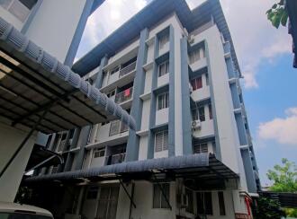 Residential Apartment for Sale in Ernakulam, Ernakulam town, Chakkaraparambu, Behind Holiday Inn hotel cochin ,Chakkaraparambu,Venalla,kochi