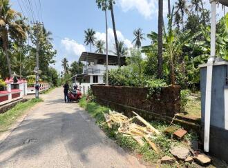 Residential Land for Sale in Thrissur, Amballoor, Amballoor Town, Amballoor