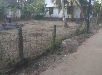 Residential Land for Sale in Kollam, Karunagapally, Puthiyakavu, Near Thazhava-Kuttippuram market
