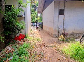 Residential House Villa for Sale in Ernakulam, Tripunithura, Eroor, Eroor, Kaniyampuzha Road