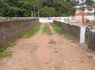 Residential Land for Sale in Ernakulam, Aluva, East kadungaloor, East Kadungalloor junction