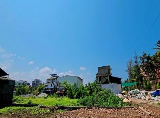Residential Land for Sale in Ernakulam, Thoppumpady, Thoppumpady, Behind Ann Motors, Nr The Racquet Club
