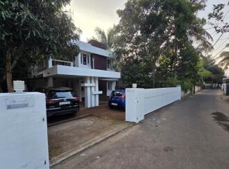 Residential House Villa for Sale in Kottayam, Changanassery, Perunna, TB road, adjacent to Fire station building