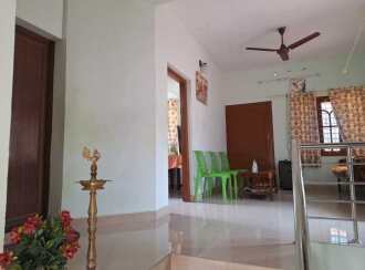 വാസയോഗ്യമായ വീട് വില്പനയ്ക്ക് കോട്ടയം, Vakathanam, Njaliyakuzhy