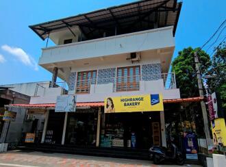Commercial Building for Sale in Ernakulam, Tripunithura, Tripunithura, Market Road, Maykara Near Arts College