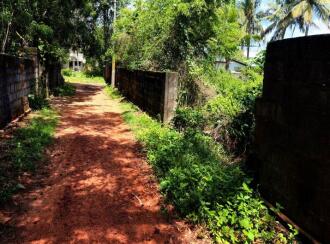 Commercial Land for Rent in Trivandrum, Kazhakoottam, Menamkulam, Kadinamkulam