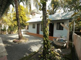 Residential House Villa for Sale in Ernakulam, Edappally, Edapally, Edapally Toll , shoba road