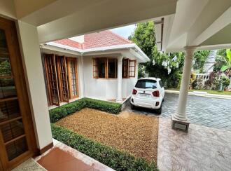 Residential House Villa for Sale in Ernakulam, Edappally, Edapally, Kannayath Road, Mamangalam