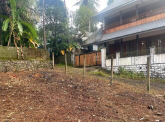 Residential Land for Sale in Ernakulam, Mulanthuruthy, Mulanthuruthy, Mulandhuruthy. Panjayath Community Road Opposite