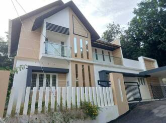 Residential House Villa for Sale in Kottayam, Vakathanam, Njaliyakuzhy