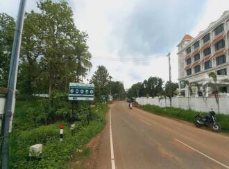Commercial Land for Sale in Ernakulam, Aluva, Aluva, Vallamkadavu bridge, Parappuram.