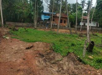 Residential Land for Sale in Trivandrum, Chirayinkeezhu, Chirayinkeezhu, Sree Chithira School Road, Chirayinkeezhu,