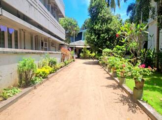 Residential Land for Sale in Ernakulam, Ernakulam town, Pachalam, opposite St. Joseph’s Higher Secondary School