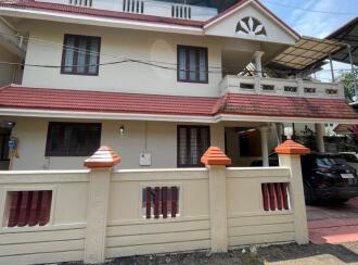 Residential House Villa for Sale in Ernakulam, Vennala, Chalikkavattom, Ponnurunni Nursery School Road