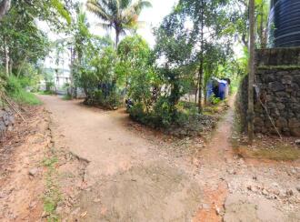 Residential Land for Sale in Kottayam, Kottayam town, Puthuppally, Vettathukavala