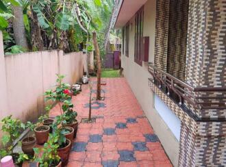 Residential Land for Sale in Trivandrum, Thiruvananthapuram, Mannanthala, Chittazha road
