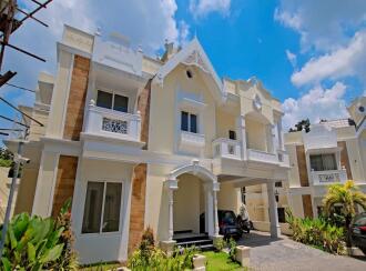 Residential House Villa for Sale in Ernakulam, Kakkanad, Kakkanad, Millumpadi Junction