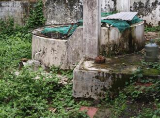 Residential House Villa for Sale in Ernakulam, Aluva, Edathala, 400 mtrs from Edathala Panchayat office on Pengattusseri masjid road