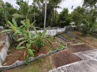 Residential House Villa for Sale in Ernakulam, Aluva, Edathala, 400 mtrs from Edathala Panchayat office on Pengattusseri masjid road
