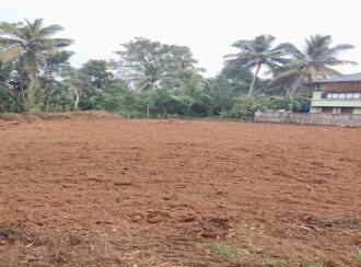 Residential Land for Sale in Kottayam, Vaikom, Brahmamangalam, Neerppara Road