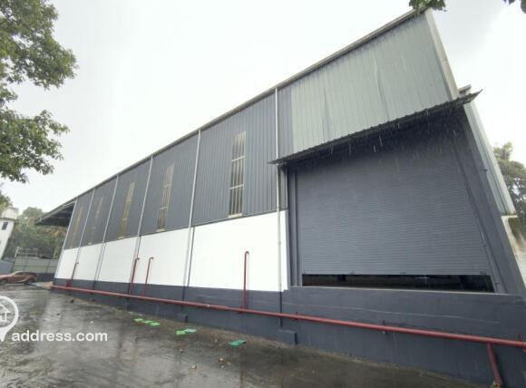 Commercial Building for Rent