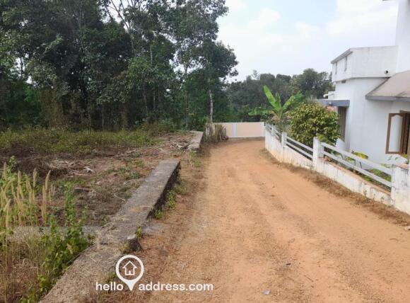 Residential land at Puthuppally