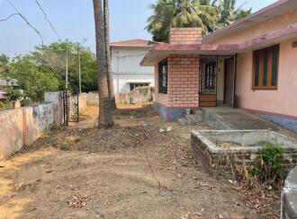Residential Land for Sale in Palakkad, Palakkad, Peruvemba, Near cooperative milk society. Peruvamba Main Road
