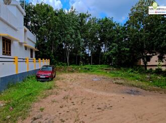 Residential Land for Sale in Kottayam, Pampady, South Pampady, Near Kallepuram bus stop ,on Pampady- Karukachal bus route