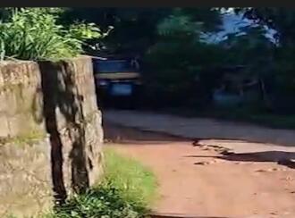 Residential Land for Sale in Kottayam, Kottayam town, Puthuppally, https://www.google.com/maps?q=9.5597809,76.5779907&z=17&hl=en