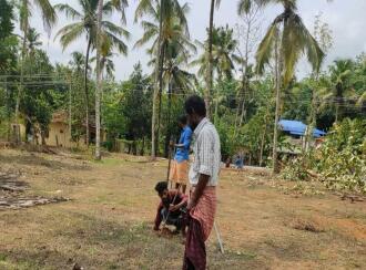 വാസയോഗ്യമായ ഭൂമി വില്പനയ്ക്ക് Kollam, Anchal, Kottukkal, Panakkal Parabhrama Temple
