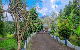 Commercial Building for Sale in Kottayam, Pala, Cherpunkal, 9°41'37.0"N 76°38'31.2"E