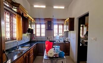 Commercial Building for Sale in Kottayam, Pala, Cherpunkal, 9°41'37.0"N 76°38'31.2"E