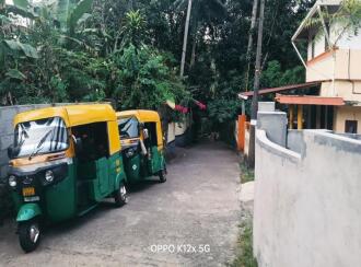 Residential Land for Sale in Trivandrum, Nedumangad, Nedumangad, Just 150 metres from Sree Panchiyamman Devi Temple