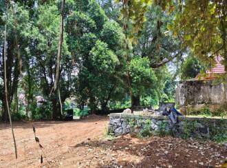 Residential Land for Sale in Palakkad, Chittur, Koduvayur, Keralathappan Temple