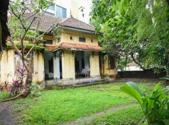 Commercial Land for Sale in Kottayam, Kottayam town, Thirunakkara, Temple road