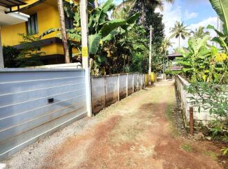 വാസയോഗ്യമായ ഭൂമി വില്പനയ്ക്ക് Thrissur, Thrissur, Kariattukkara