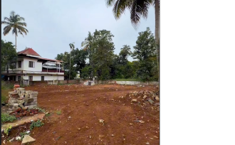 Commercial Land for Sale in Thrissur, Chalakudy, Chalakkudy, Tramway line